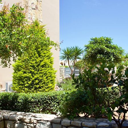 Dom Luxury Residence Stalís Ngoại thất bức ảnh